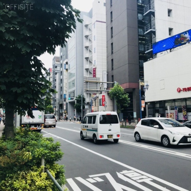 須賀ビル ビル前面道路