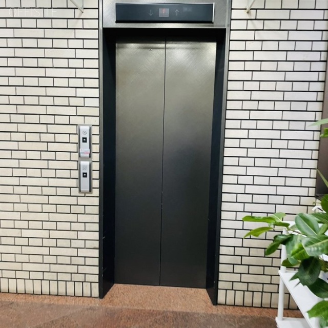 第六広瀬ビル エントランス