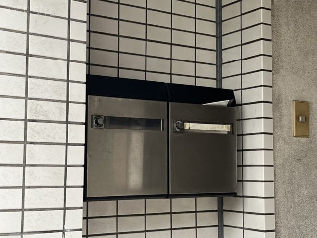 山岸ビル　エントランス