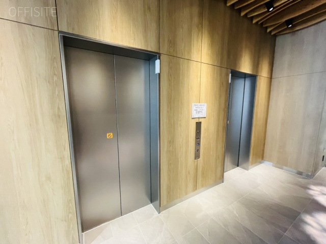 T-PLUS八丁堀　エントランス