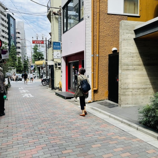 TS山本ビル ビル前面道路