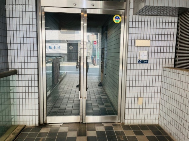 築地小山ビル　エントランス