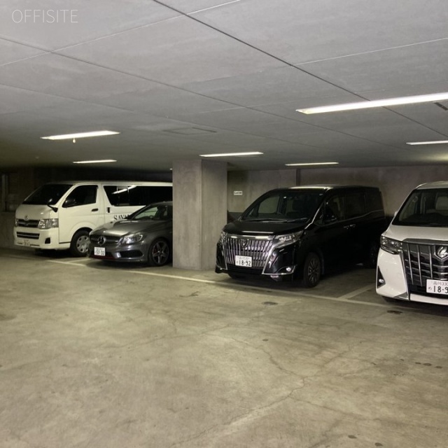 グローヴビル 駐車場
