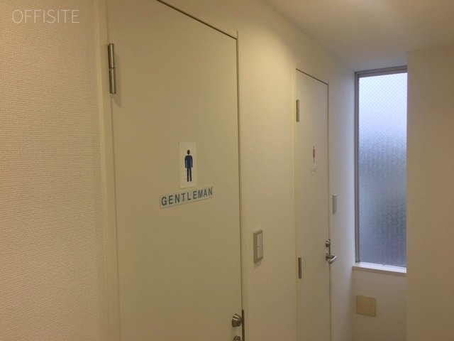 龍公亭ビル　トイレ入口