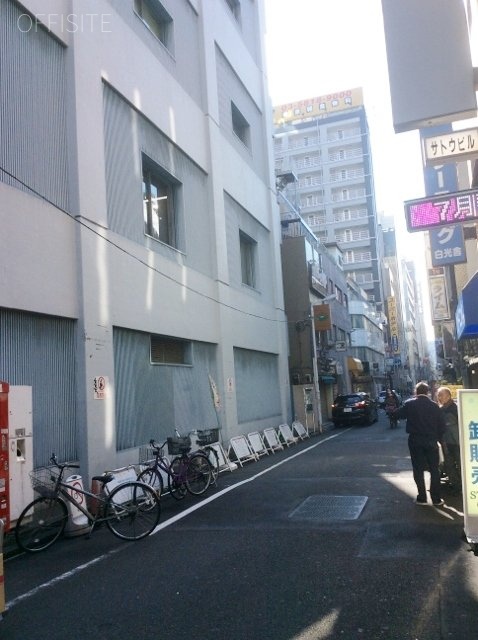 クマノビル ビル周辺道路