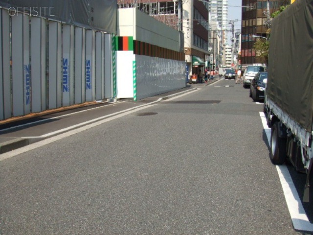 銀林ビル ビル前面道路