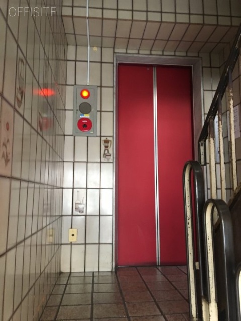 アルプスビル　エレベーター