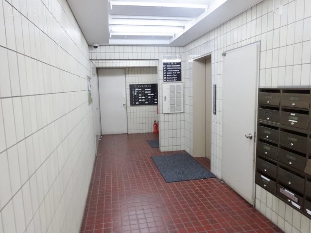サンライズ小林 エントランス