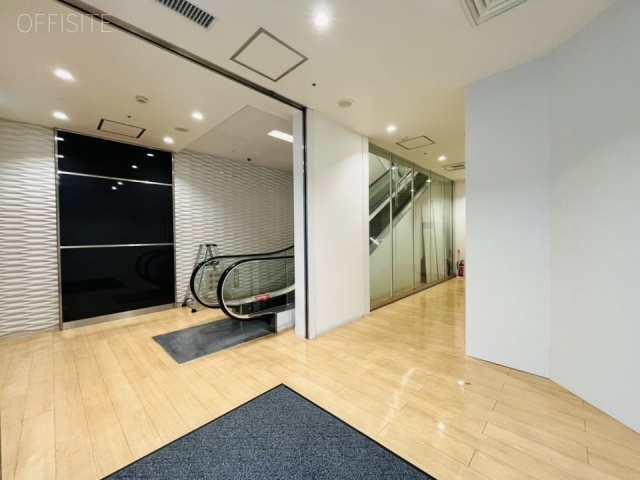 メットライフ新宿スクエア エントランス