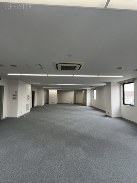NK志村坂上ビル　基準階事務所貸室内
