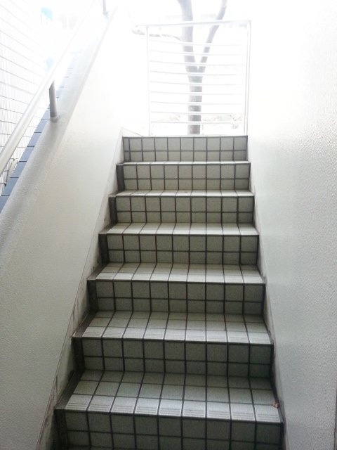 九段渋木ビル 階段