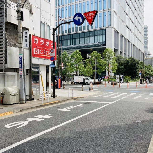 橋立ビル ビル前面道路