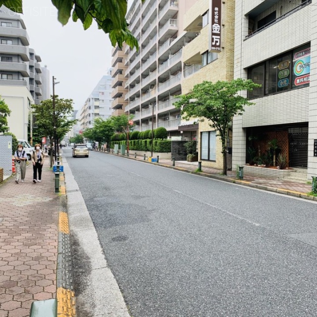 西葛西メディカルプラザ ビル前面道路