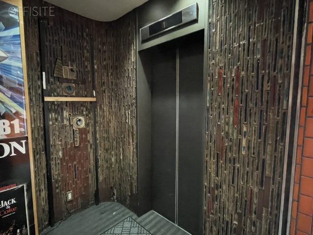 六本木ウナカミビル エントランス