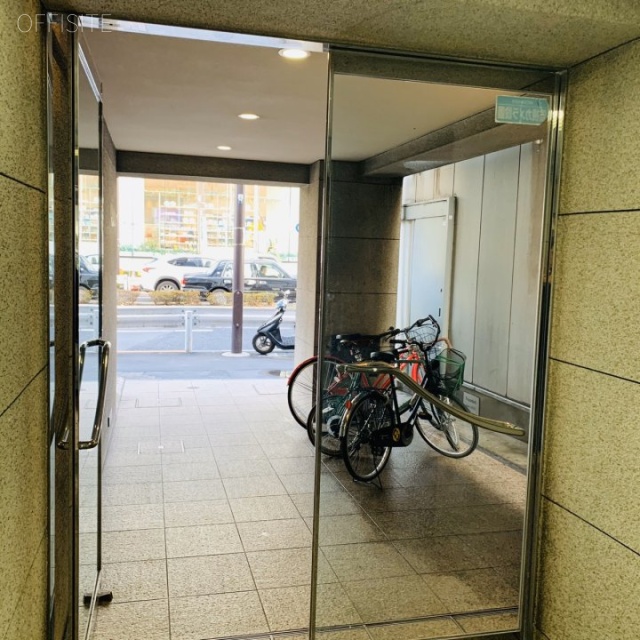 青山エムエービルディング エントランス