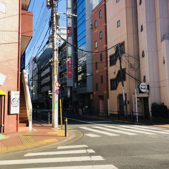 ライオンズマンション塩田駒込 ビル前面道路