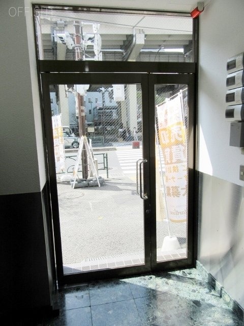 麻布よしビル エントランス