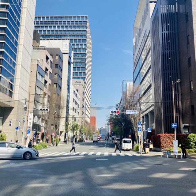 錦町TRAD SQUARE 前面通り 神田警察通り