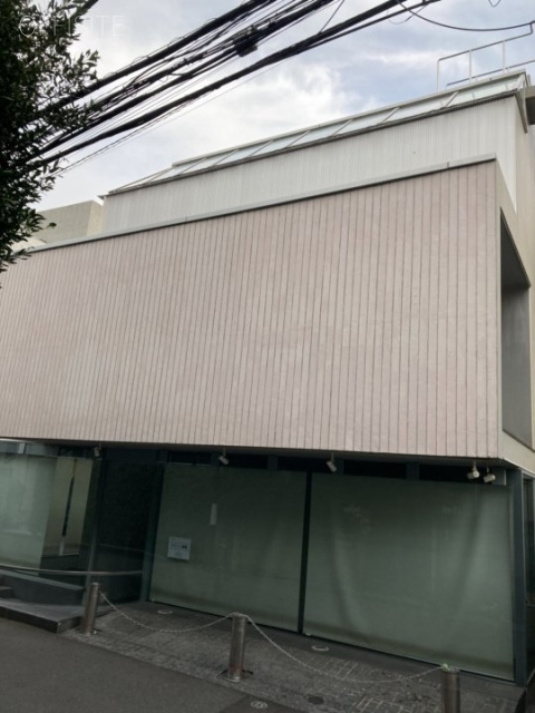 ニュークラシックスビル 外観