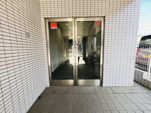 鶴見第一生命ビル エントランス