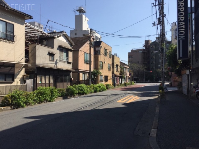 GTRビル ビル前面道路