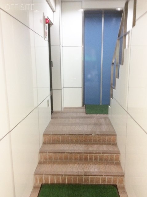 T&Tビル エレベーターホール