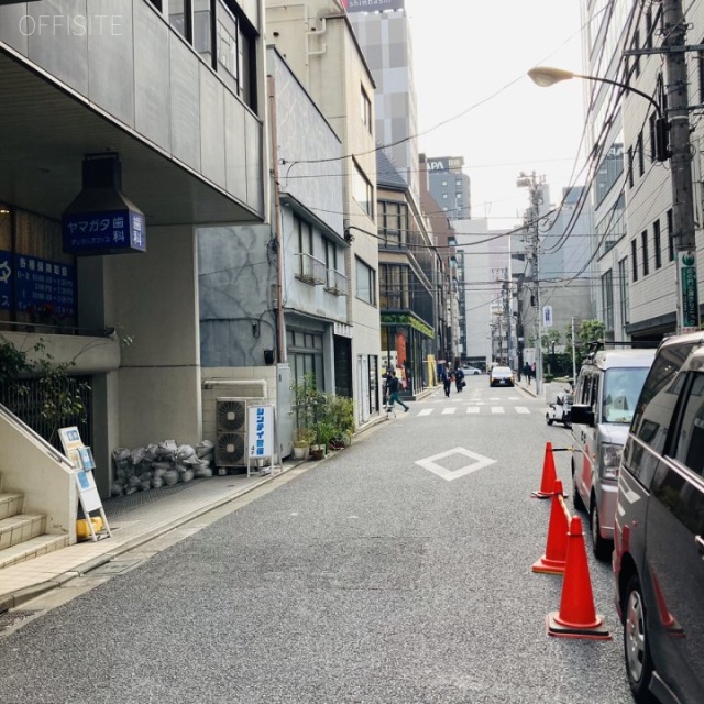 TSビル ビル前面道路