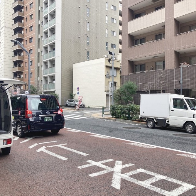 笹尾ビル 前面道路