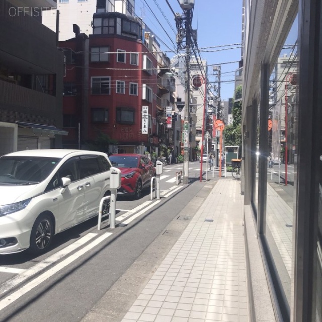 人形町ACTビル ビル前面道路