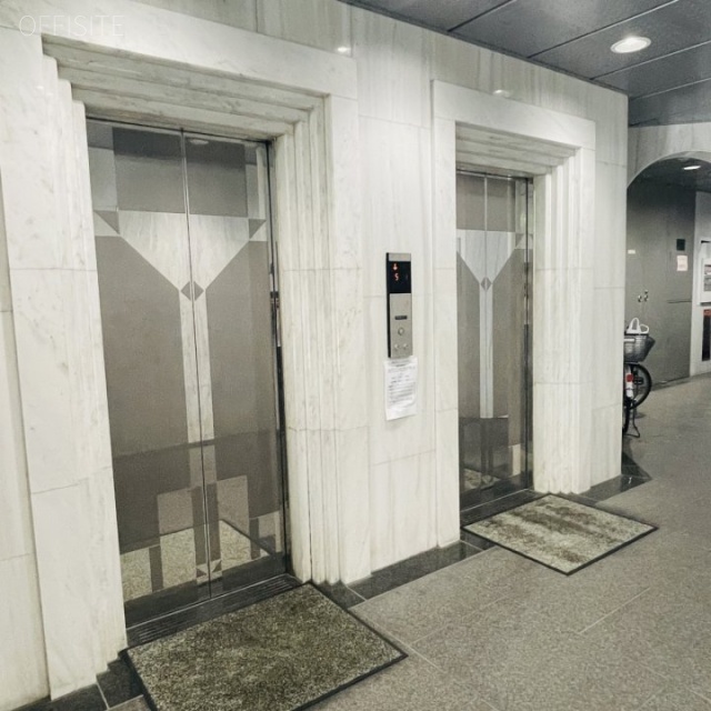 名駅UFビル　エレベーター