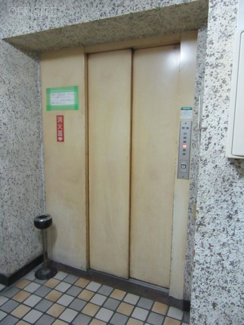 八光ビル エレベーター