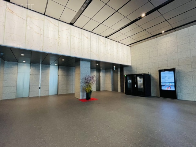 エンパイヤビル エントランス