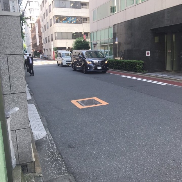 中央ビル ビル前面道路