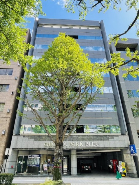 及川パークビル　外観