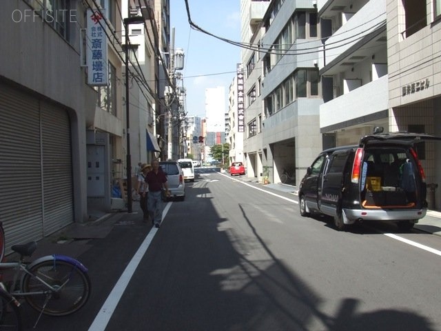 レジェンド岩本町ビル ビル前面道路