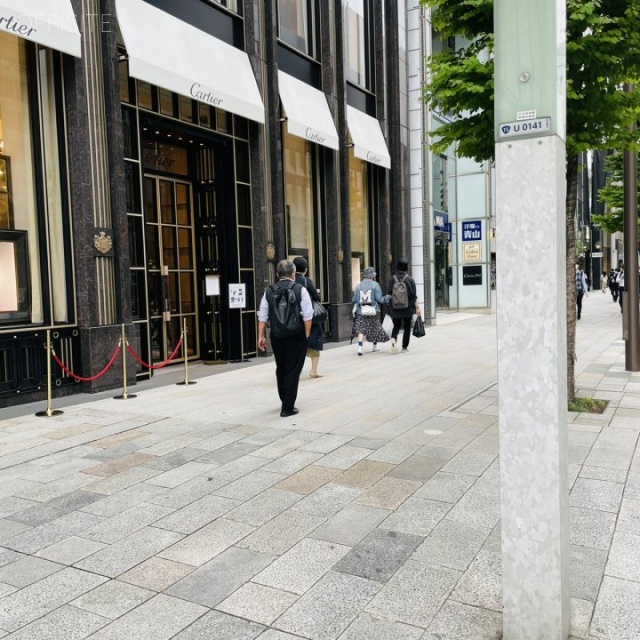 大倉本館 ビル前面道路