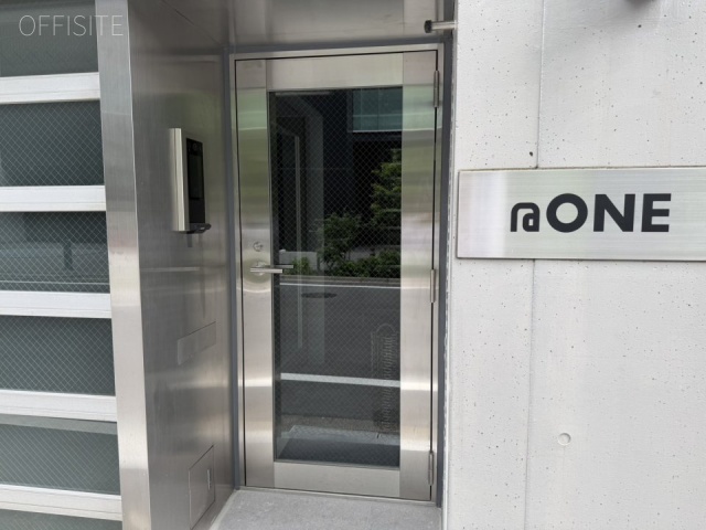 @ONE 九段下(アットワン九段下)　オフィスビル出入口