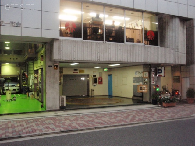 ワタナベビル 画像