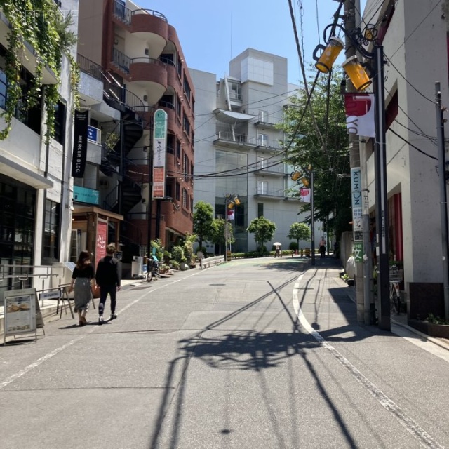 EBISUTSビル ビル前面道路