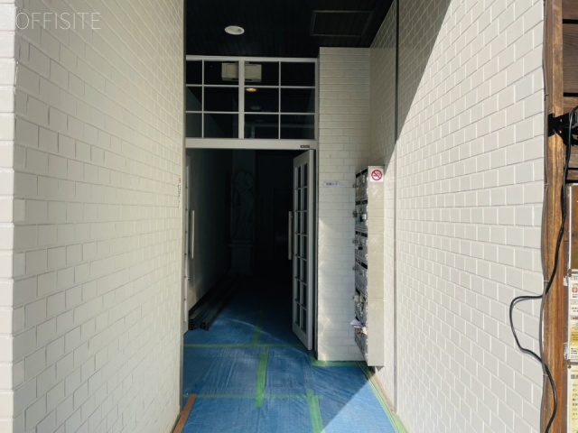 貝原ビル　エントランス