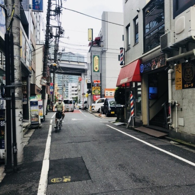 大成ビル ビル前面道路