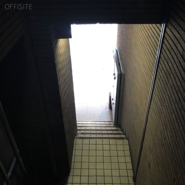 THE KINDAI 2 IKEBUKURO エントランス