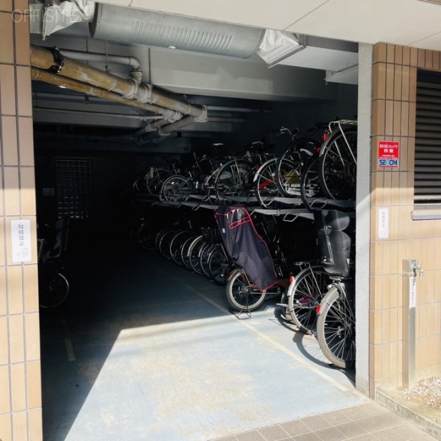 本駒込Kマンション　駐輪場