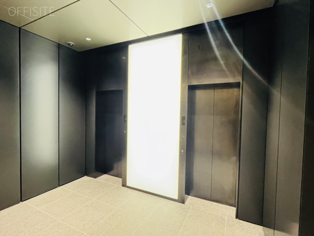 ACN神田司町ビル エントランス