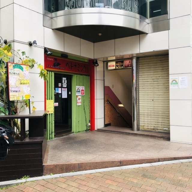TOMビル 外観