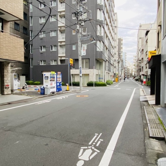 八丁堀KSビル ビル前面道路