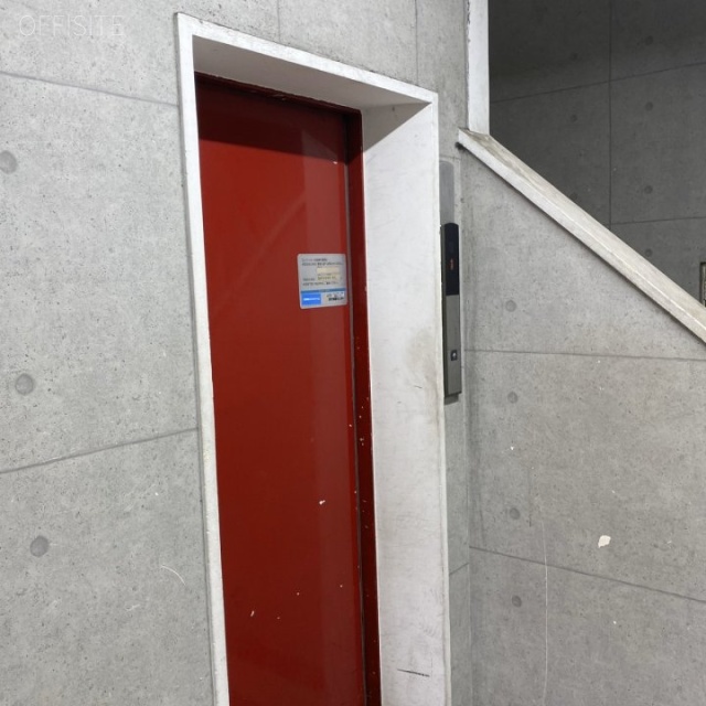 池与ビル エレベーター