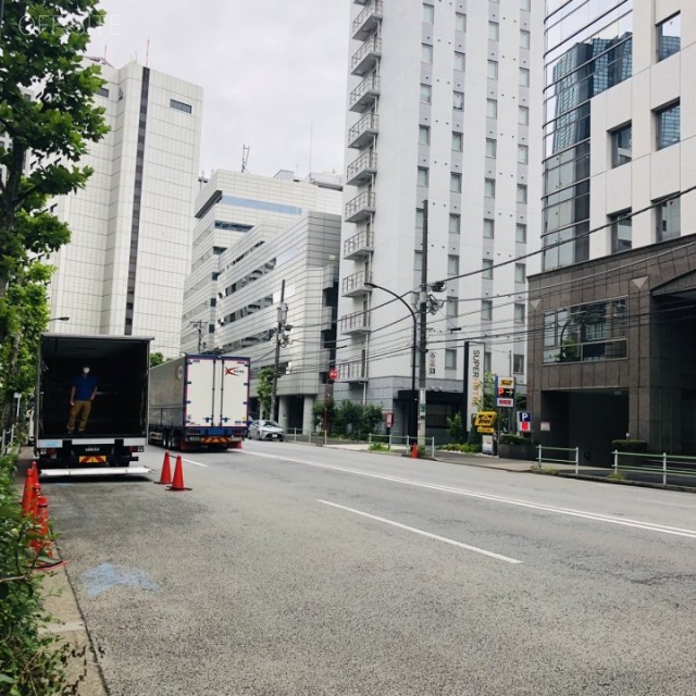 芝大井ビル ビル前面道路