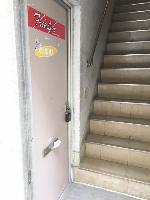 日本橋津多屋ビル 貸室入口