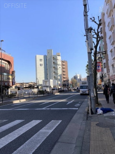 戸井田ビル ビル前面道路